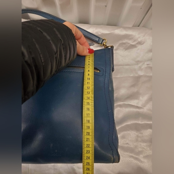 Fossil Leather Crossbody Bag - Picture 9 of 11